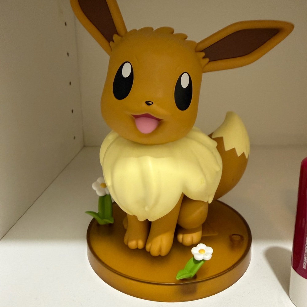 Pokemon Brown and Cream Eevee Figure
